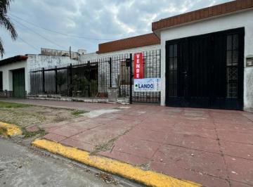 Casa · 100m² · 4 Ambientes · 1 Cochera · Casa 4 Ambientes con Cochera y Patio - Apto Credito