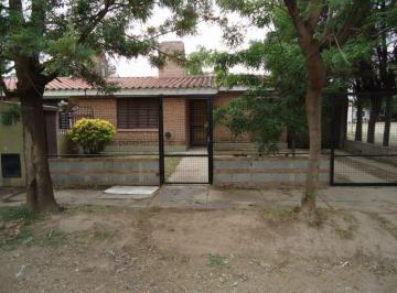 Foto · B 20 de Junio Casa 3 Dorm Patio Amplio Crenta, Apto Iaf
