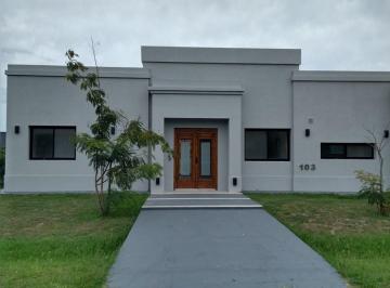 Casa · 250m² · 7 Ambientes · 1 Cochera · Casa Chalet en Venta en Altos de Campo Grande, Pilar, G. B. a. Zona Norte