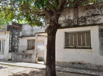 Casa de 3 ambientes, Rosario · Rodriguez 4500 - Casa a Reciclar