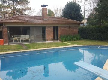MAE-MAE-547_2 · Casa en Venta, Club Privado Loma Verde