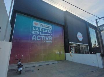 Local comercial · 370m² · 3 Ambientes · Local en Alquiler en Cent/503 y 504 Manuel B Gonnet - Alberto Dacal Propiedades