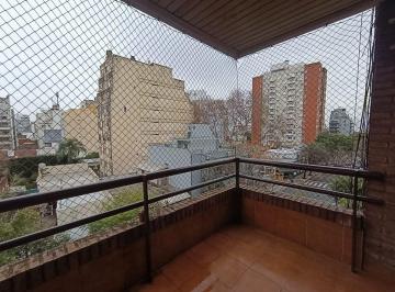 Departamento de 3 ambientes, Villa Crespo · 3 Ambientes con Cochera Fija. Al Frente. Luz y Sol. Impecable!