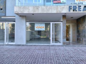 Local comercial · 42m² · Se Vende Local Comercial en Calle Yrigoyen a m de Av San Martin