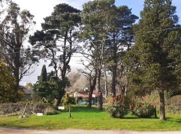 Terreno · 705m² · Lote en Venta en Sierra de Los Padres - Excelente Esquina de 700 m²
