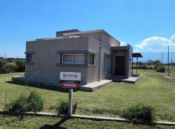 Casa · 82m² · 3 Ambientes · 3 Cocheras · Solares del Valle (Ruta 5, a 8 Km de Villa de Merlo)