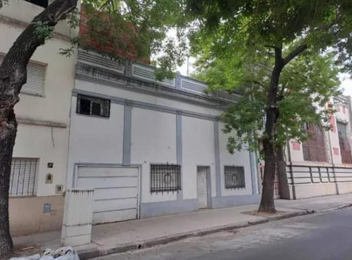 Casa · 220m² · 4 Ambientes