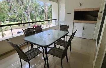 Departamento · 80m² · 2 Ambientes · 1 Cochera · Apartamento - Maldonado
