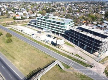 Local comercial · 9900m² · Venta y Alquiler Local Comercial 100 m² Entre Piso - Frente a La Autopista Bs - La Plata!