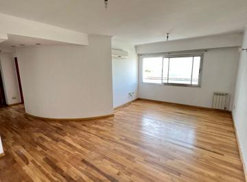 Departamento de 3 ambientes, La Plata · Departamento en Edificio de Categoría Sobre Calle 60 Entre 8 y 9