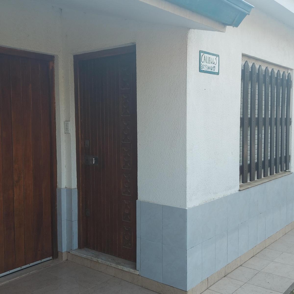 Chalet 3 amb, 80m² con garage y fondo libre — Playa Serena