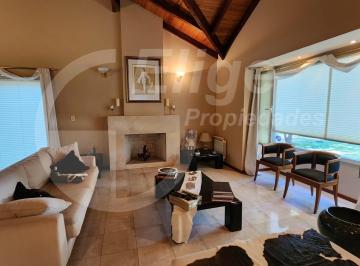 Casa de 5 ambientes, Córdoba · Lomas de La Carolina, Excelente Ubicación, 4 Dorm. 1 Suite/ Vestidor, Pileta!