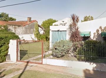 Casa · 120m² · 2 Ambientes · 2 Cocheras · Casa Venta Amplio Parque Ituzaingo Norte