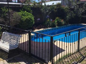 Casa · 300m² · 6 Ambientes · 3 Cocheras · Casa - Ituzaingó