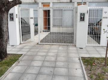 PH · 56m² · 3 Ambientes · 1 Cochera · Ph - Duplex - Castelar, Zona Oeste