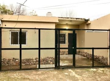 Casa · 150m² · 4 Ambientes · 1 Cochera · Casa - Ituzaingó