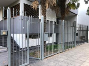 Casa de 12 ambientes, Ciudad de Mendoza · Barrio Bombal