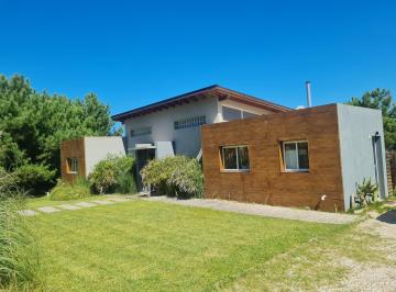 Casa de 4 ambientes, Costa Esmeralda · Costa Esmeralda - Pinamar - Mensual - Exclusiva Residencia de 4 Amb 2 Bños Lav
