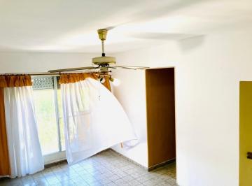 KNK-KNK-3839_2 · Oportunidad Venta Departamento 2 Ambientes en Castelar, Moro