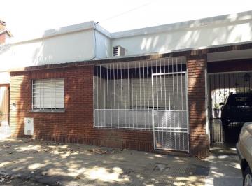 Casa de 3 ambientes, Morón · Moron Central - Casa Americana de 3 Amb - a 10 C/de La Estacion