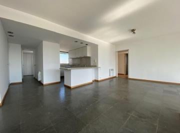 Departamento · 144m² · 4 Ambientes · 1 Cochera · 3 Dorm. de Diseño en Pichincha