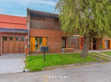 Casa de 5 ambientes, Mar del Plata · Venta. Chalet 5 Ambientes en PH. Villa Primera