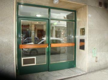 Departamento de 2 ambientes, Barrio Norte · Anchorena y Mansilla 2 Amb 5piso Frente Balcon