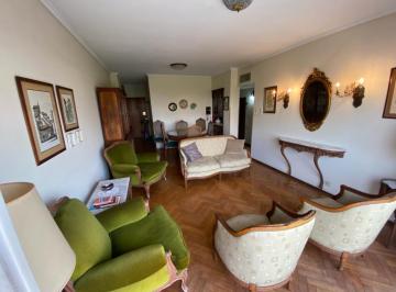 Departamento · 99m² · 10 Ambientes · 1 Cochera · Venta Departamento 4 Dorm. - Cochera - Balcon Frente a Plaza Sarmiento Rosario