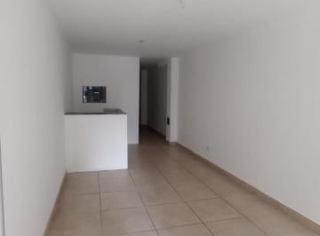 Local comercial · 75m² · 75 m² con Dos Baños y Patio.