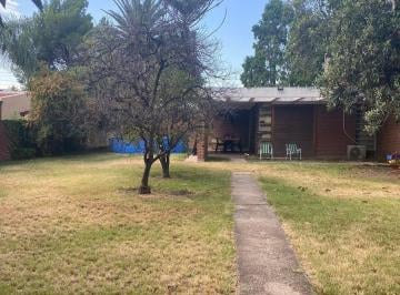 Casa · 250m² · 2 Dormitorios · Se Vende Casa Cerro de Las Rosas 2 Dorm.