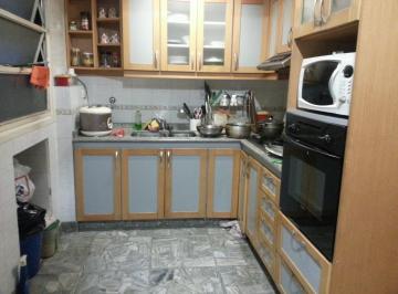 Departamento de 5 ambientes, Floresta · Venta o Alquiler Depto de 5 Amb con Dependencia