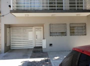 PH de 2 ambientes, Lanús · Departamento en Alquiler