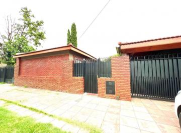 Casa de 5 ambientes, Ituzaingó · Casa en Zona Residencial de Ituzaingo Sur