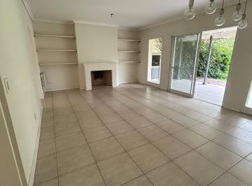 Casa de 5 ambientes, Pilar · Alquiler Anual, Duplex Tres Dorm. en Farm Club Pilar