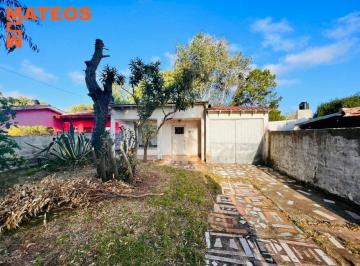 Casa de 3 ambientes, Santa Teresita · A Refaccionar en Santa Teresita + Monoambiente 11 E/ 48 y 49