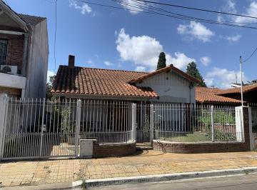 Casa · 115m² · 4 Ambientes · 1 Cochera · Santilli - Profesor Mariño 1038 - Temperley Oeste