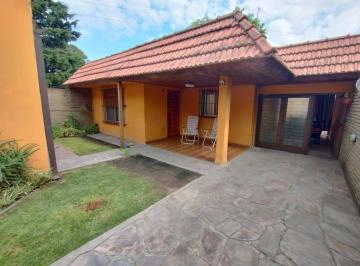 Casa de 5 ambientes, Esteban Echeverría · Venta - 2 Chalets + Local Sobre Lote de 10 X 62 - Monte Grande - Apto Credito