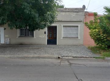 Casa de 4 ambientes, Lomas de Zamora · Casa en Muy Buena Ubicacion