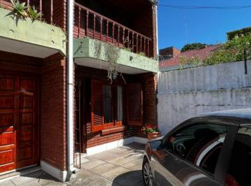 Departamento · 100m² · 4 Ambientes · Triplex 4 Ambientes con Quincho y Parrilla