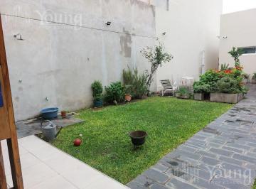 Casa · 200m² · 4 Ambientes · Venta PH Bernal