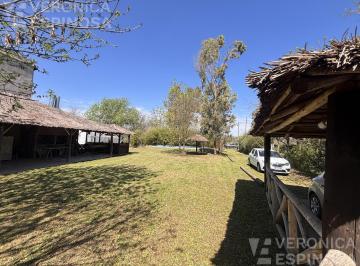 Quinta vacacional · 80m² · 4 Ambientes · 4 Cocheras · Quinta en Venta, 20 de Junio