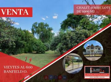 Casa · 984m² · 5 Ambientes · 4 Cocheras · Casa - Banfield Oeste