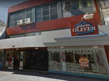 Local comercial , Lomas de Zamora · Excelente Local en Venta en Galería Oliver. Sin Comisión