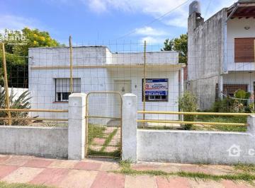 Casa · 40m² · 3 Ambientes · Casa 3 Amb. con Jardín