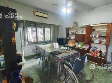 Casa · 199m² · 3 Ambientes · Casa 3 Amb. en Lote Propio, Ideal Mejoras, Ampliación o Duplex
