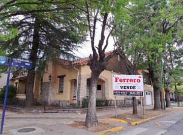 Terreno , Ituzaingó · Casa en El Centro de Ituzaingó Sur - Ideal Inversor Inmobiliario