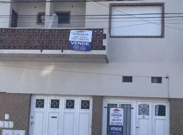 PH · 115m² · 3 Ambientes · 1 Cochera · Oportunidad Duplex 3 Amb. 2 Bnos. Gge. Patio - Padre Dutto 39 Casi Juan B. Justo