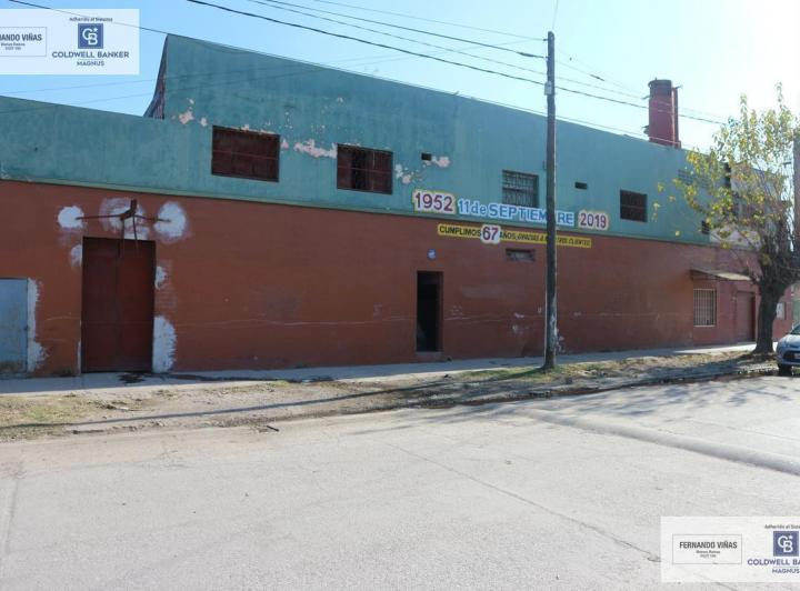 Bodega-Galpón · 850m² · 15 Ambientes