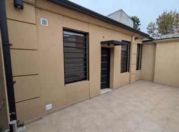 PH · 43m² · 2 Ambientes · Alquiler Departamento de 2 Ambientes Impecable Lanús Este