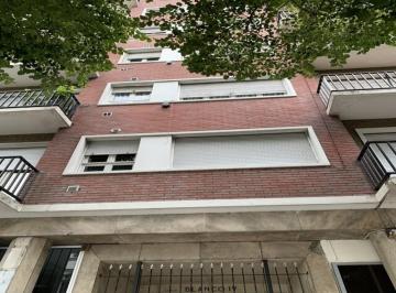 Departamento · 75m² · 4 Ambientes · Dpto. 3 Amb. C/dep. Zona Aca - Piso Alto